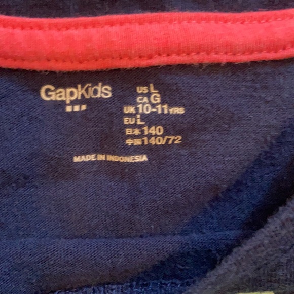 Gap shirt - Picture 3 of 3